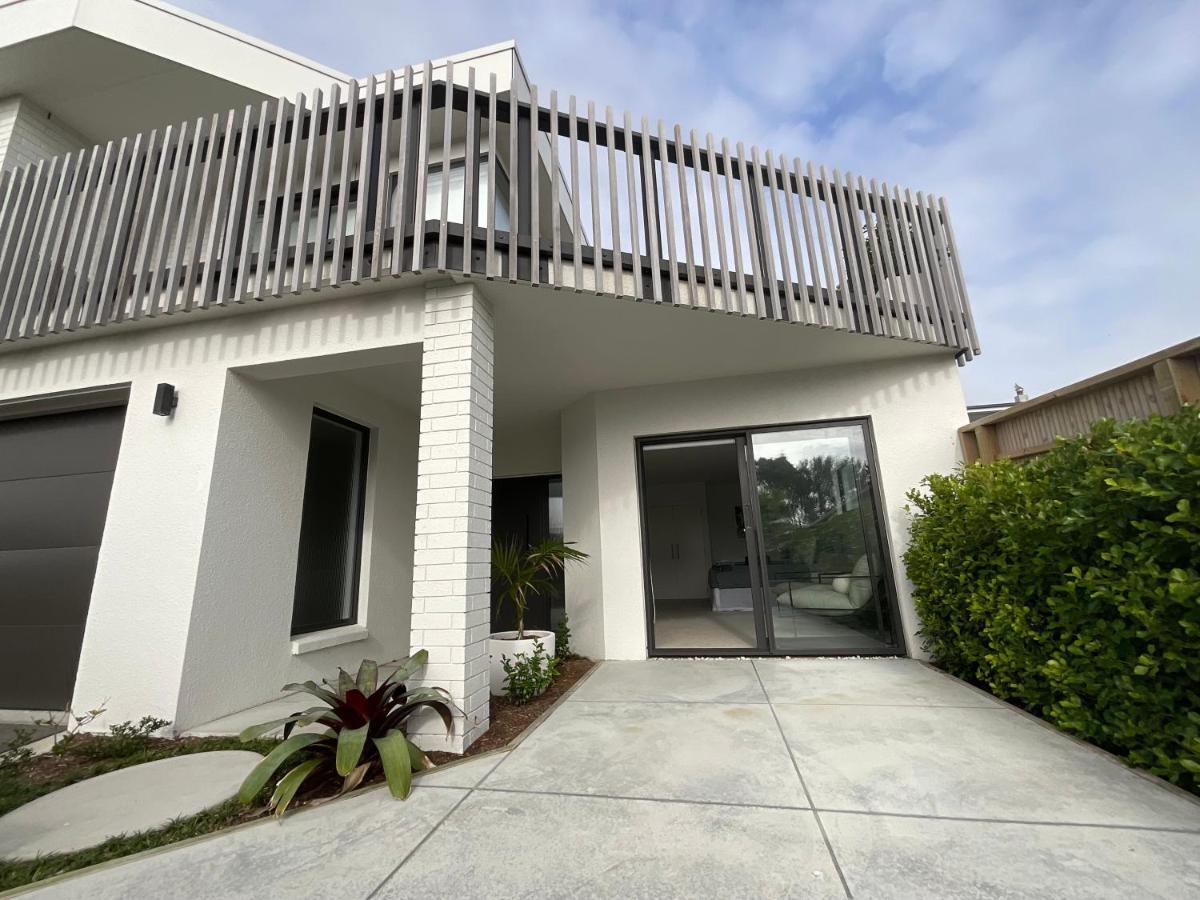 Villa Deluxe Downtown Mount Maunganui Exterior foto