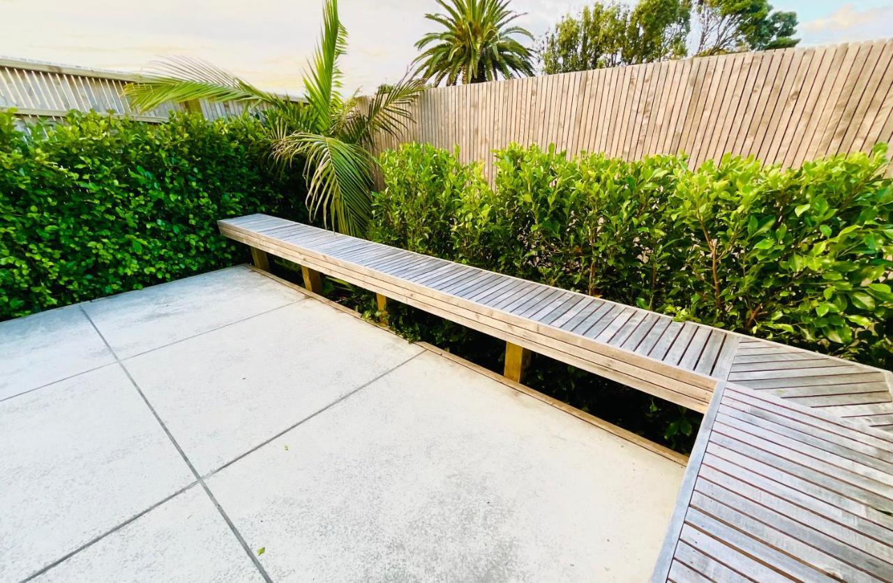 Villa Deluxe Downtown Mount Maunganui Exterior foto